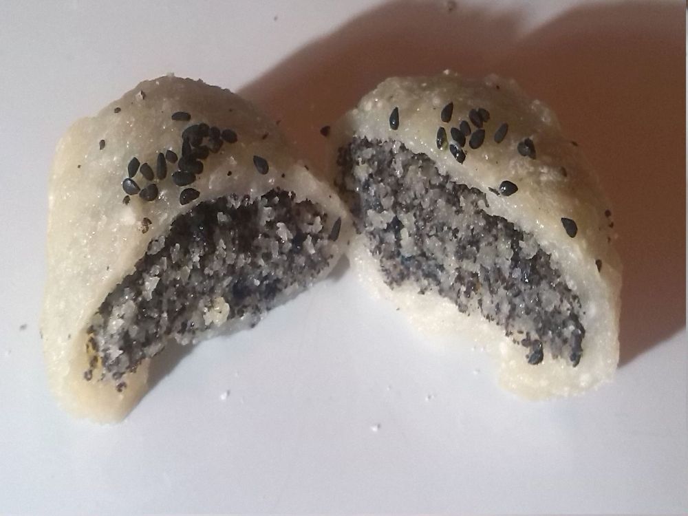 Kurogoma Daifuku aufgeschnitten